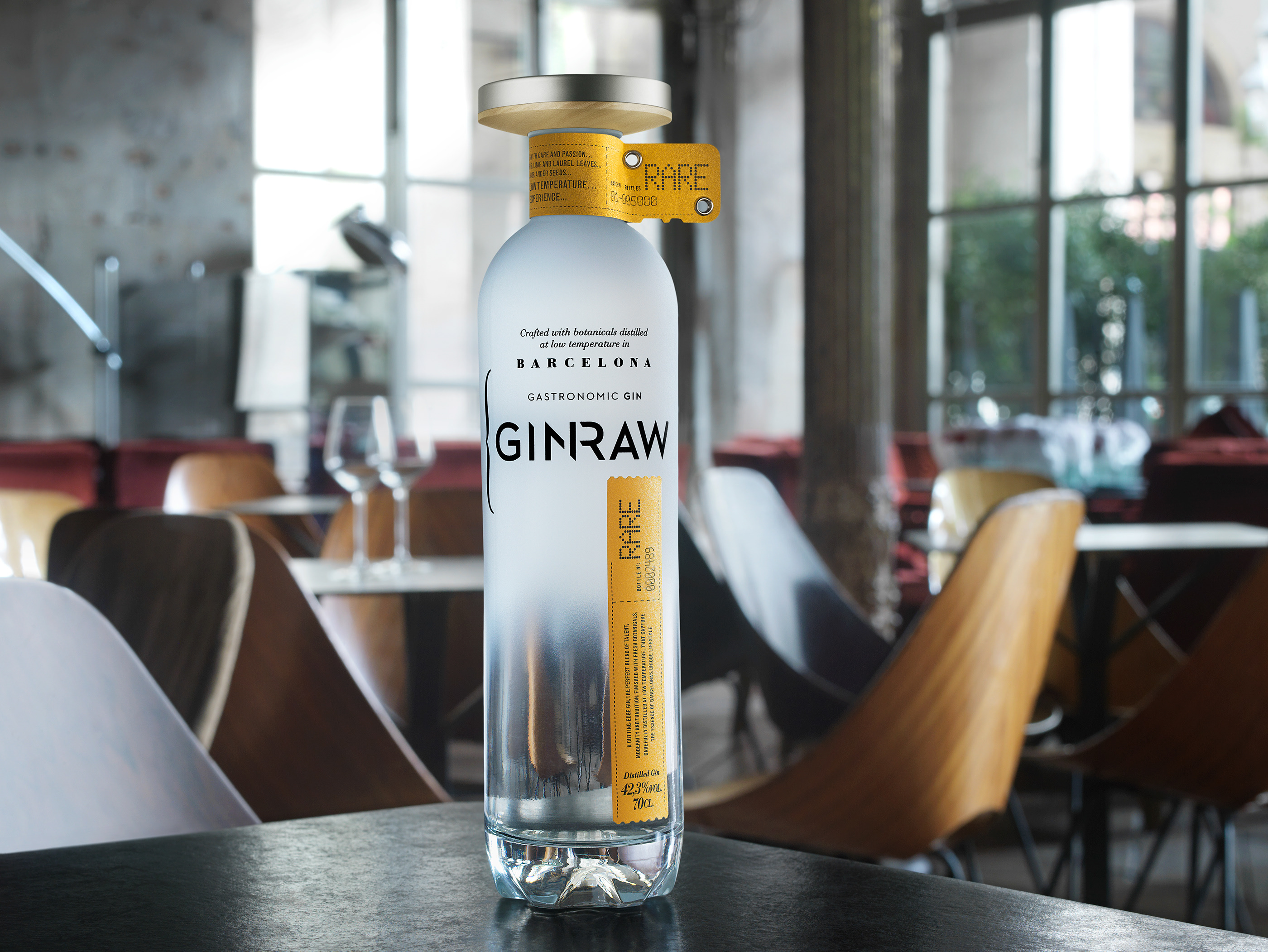 ginraw gin bottle design barcelona luxury Packaging