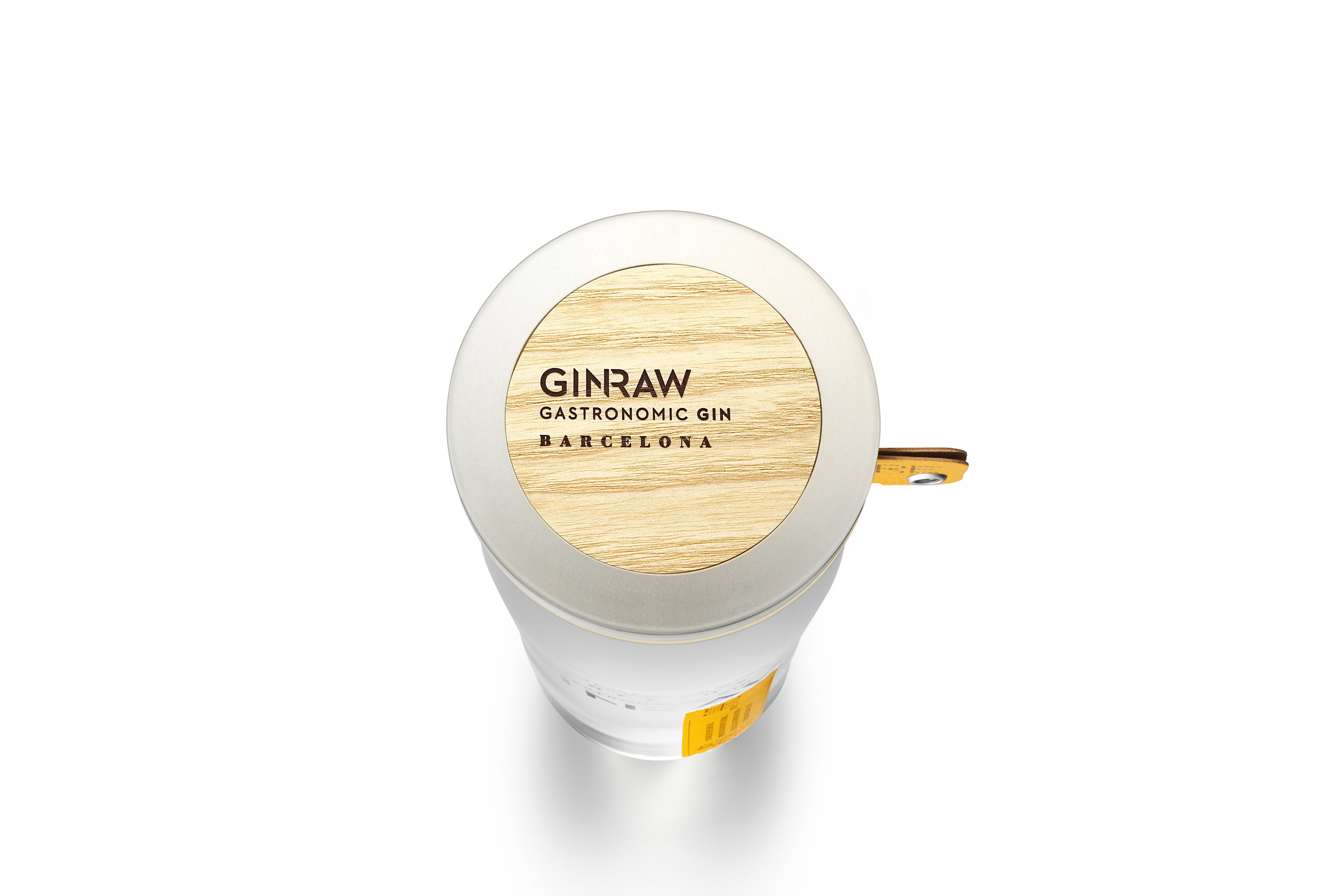 ginraw gin bottle design barcelona luxury Packaging