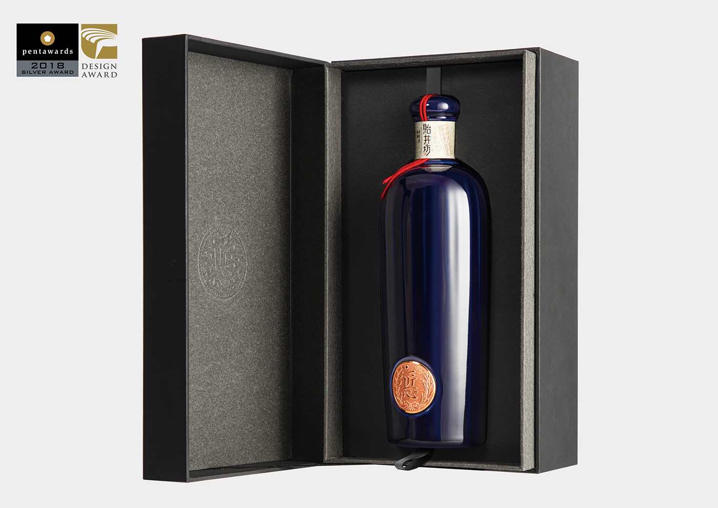 Lingyun creative Chinese Liquor 凌云创意 邓雄波
