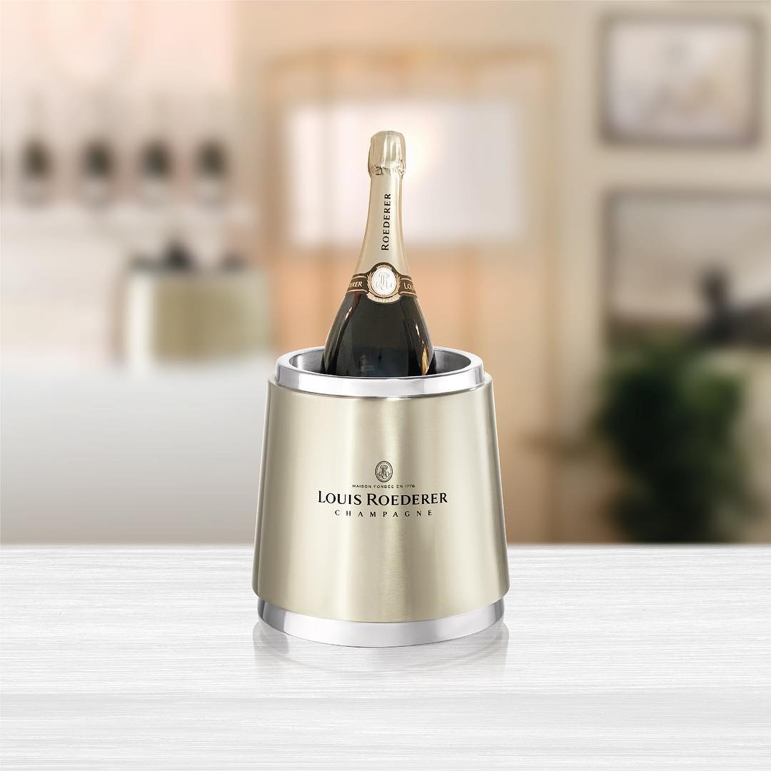Photo by Partisan du Sens in Partisan du sens with @louisroederer_.