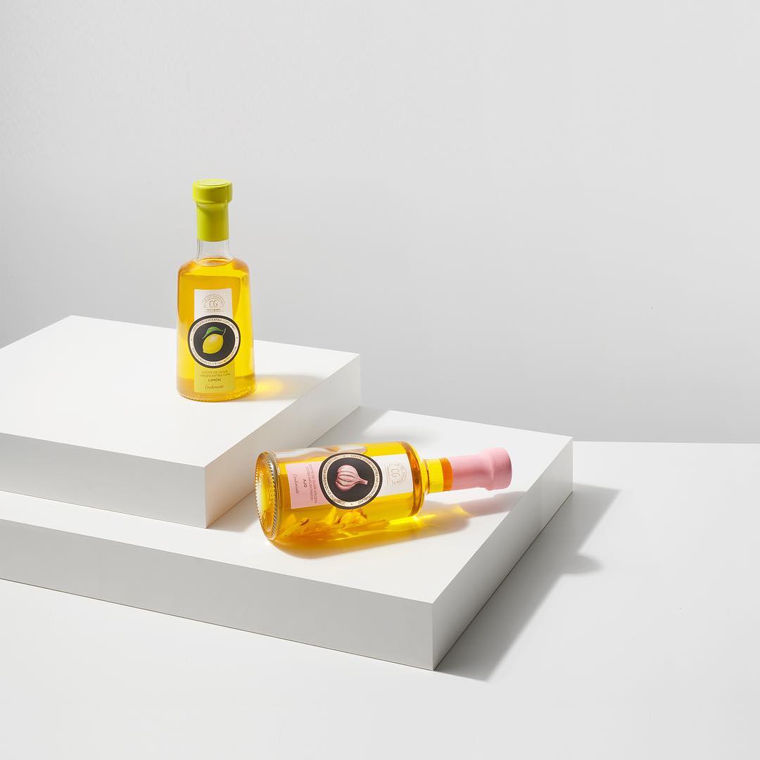 Diseño de aceites infusionados para El Club del Gourmet de @elcorteingles. Un ejercicio desde el respeto a la tradición del producto y a los valores de la marca. #design #aceite #diseño #packaging
