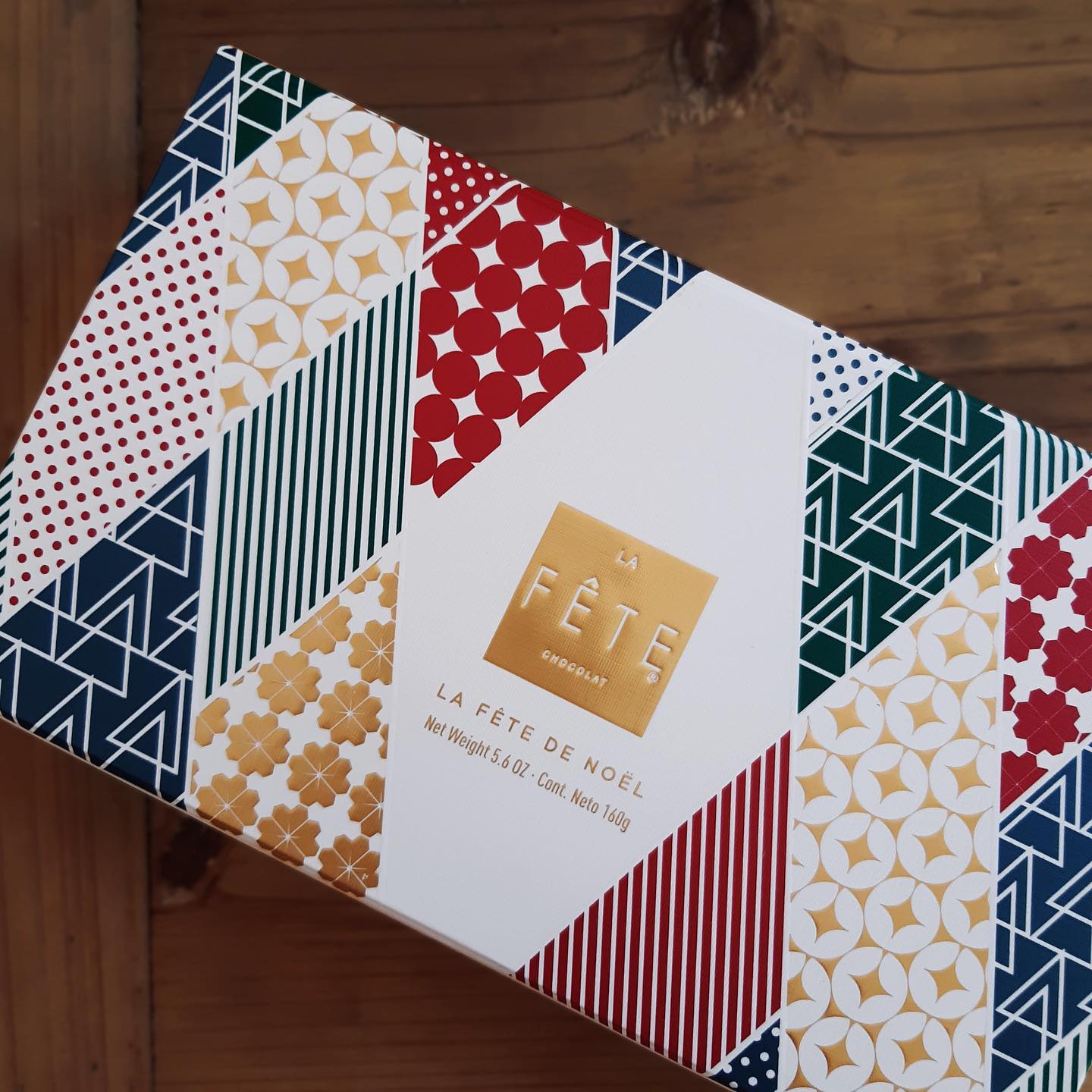 La Fête De Noël • diseño de packaging para la campaña de Navidad de @lafetechocolat -\\n-\\n-\\n#packaging #design #jvdestudio #branding #graphicdesign #chile