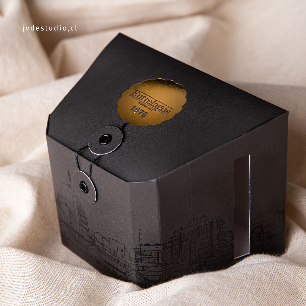 Photo by Food & Beverage Brand Packaging on April 28, 2022.