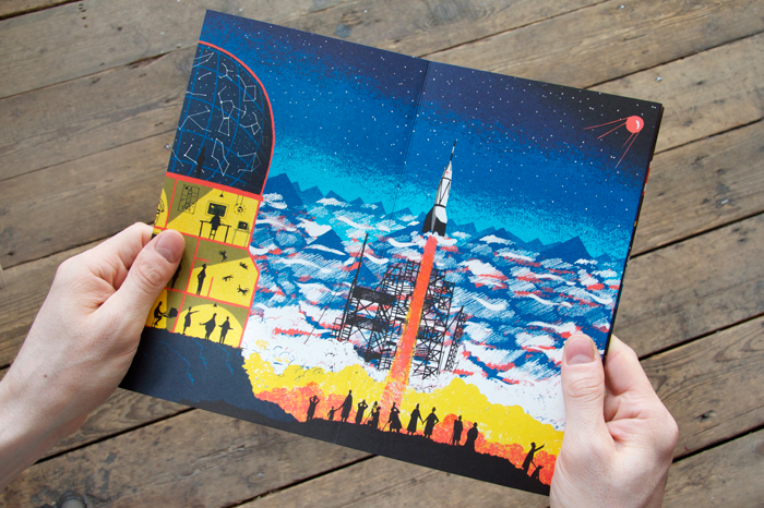 SPACE RACE nobrow concertina book publishing   picturebook ILLUSTRATIO (7).jpg